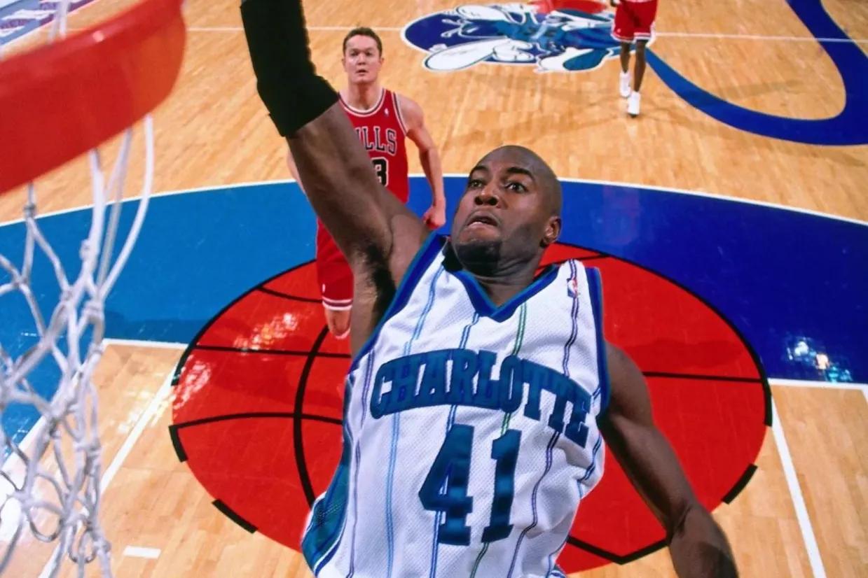 jinnianhui西汉姆内部沟通备战欧联夏洛特黄蜂围绕CBA季后赛迎来里程碑，连对手都承认：国际比赛日广州队造点机会的简单介绍